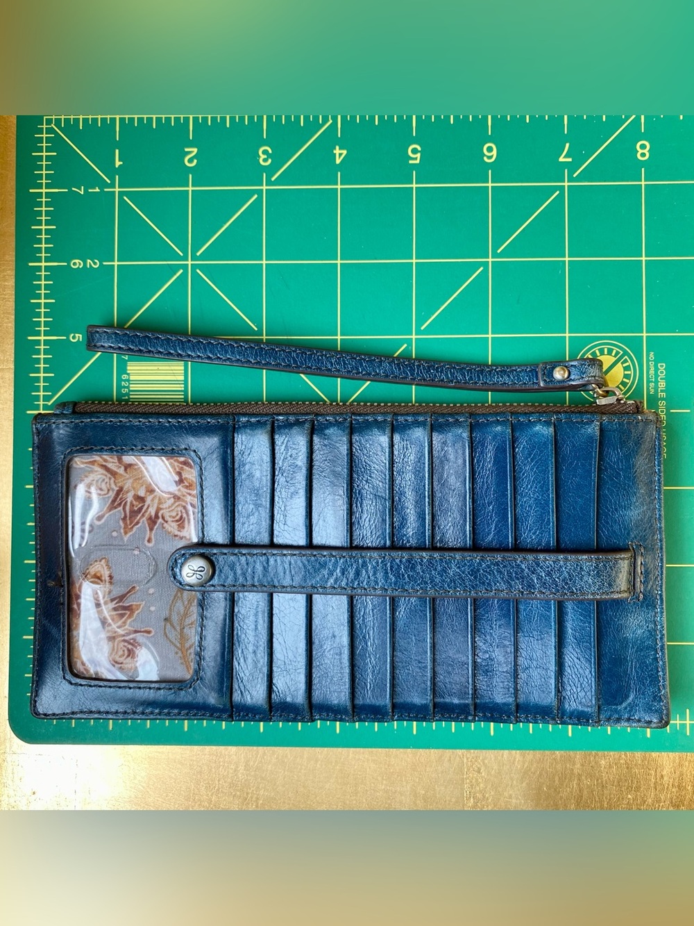 Hobo International LINN Slim Credit Card Wristlet Wallet. Blue Leather - Picture 8 of 13